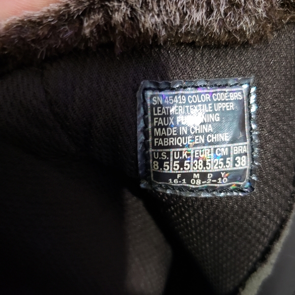 Boots - Picture 4 of 4